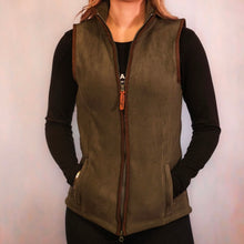 Load image into Gallery viewer, Women’s Green Country Gilet